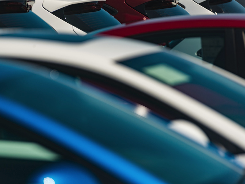 Canadian auto sales fall 11.4% in August due to shortages caused by chip issues Image