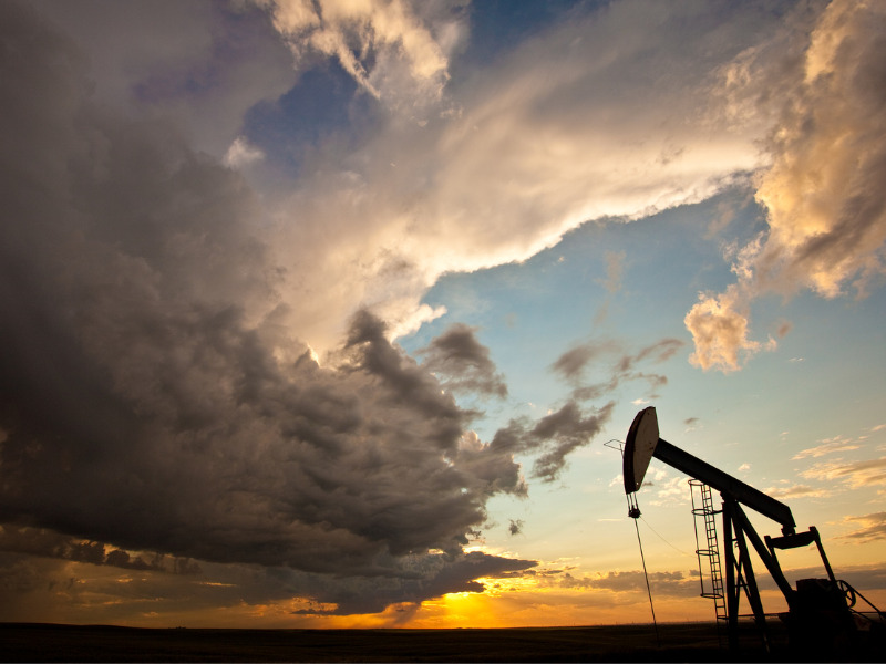 Canada leads world with pledge to curb methane leaks from oil and gas sector Image