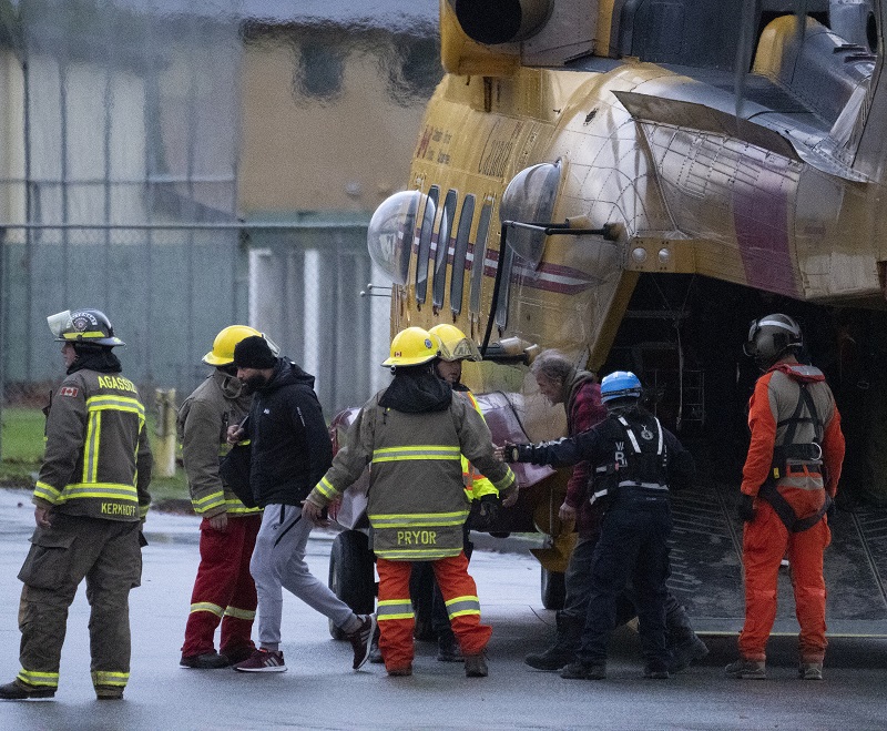 20 evacuation centres open in B.C. for rescued motorists, residents escaping Image