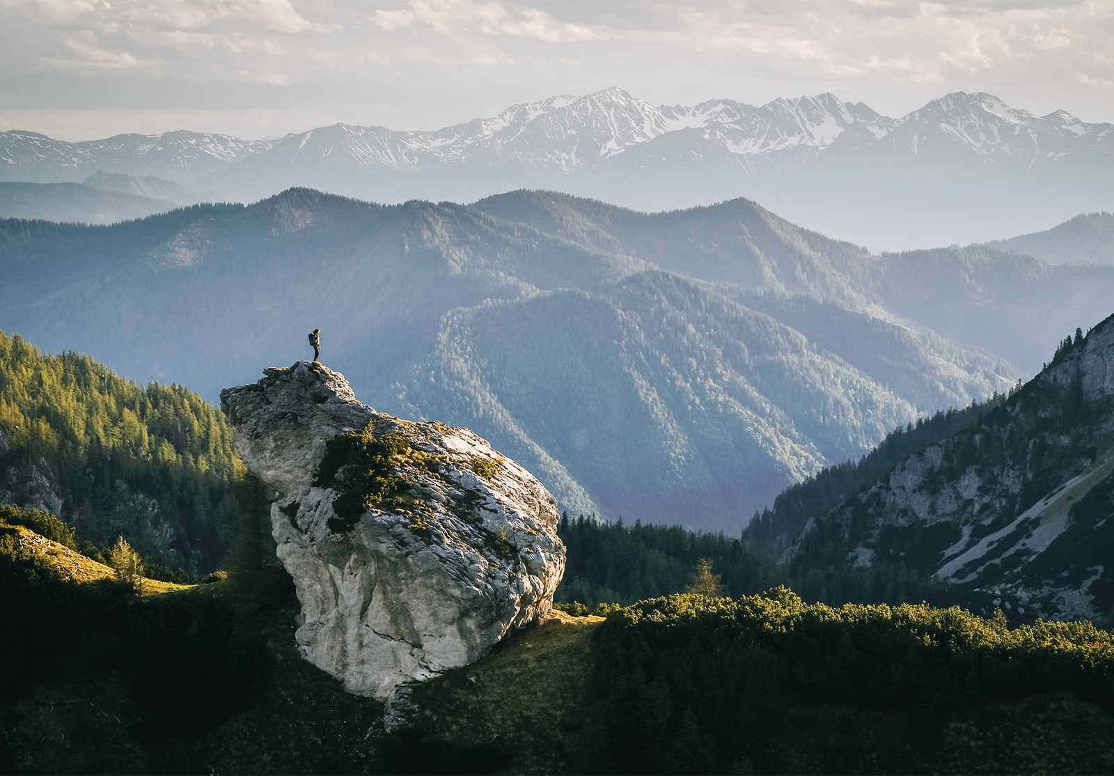 Sovereign2023-Webinar-new-1600×1114 alternate text for this image