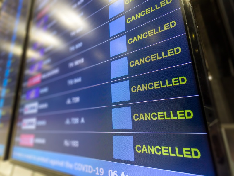 Canadians willing to risk not being covered by travel insurance, survey finds Image