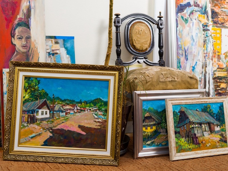 Make sure wealthy clients properly insure objets d’art and memorabilia Image