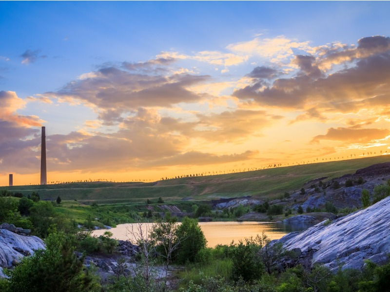 Why this mining and forestry brokerage expanded Image