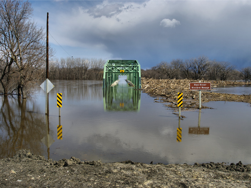 Flood fears ease in Manitoba amid good weather and slow melt, officials say Image