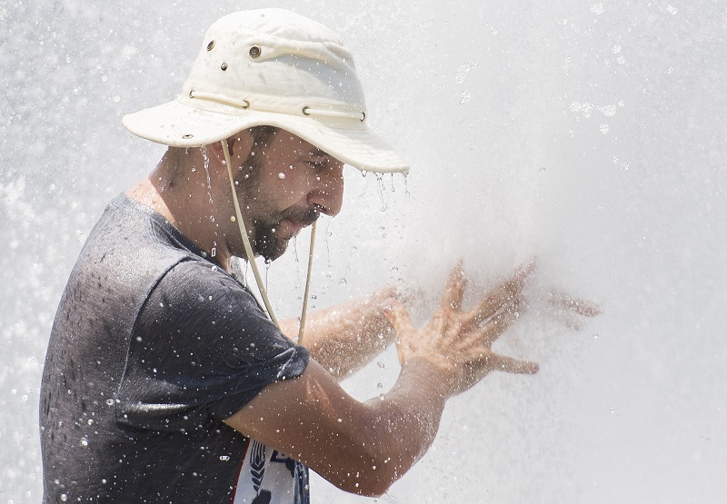 Extreme heat should be labelled a natural disaster, new report urges Image