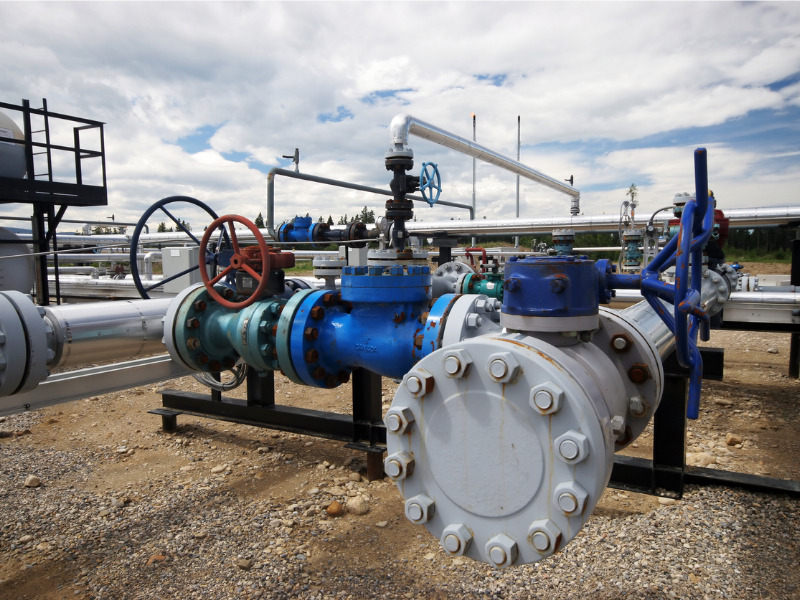 Munich Re to stop its backing for new oil and gas fields Image