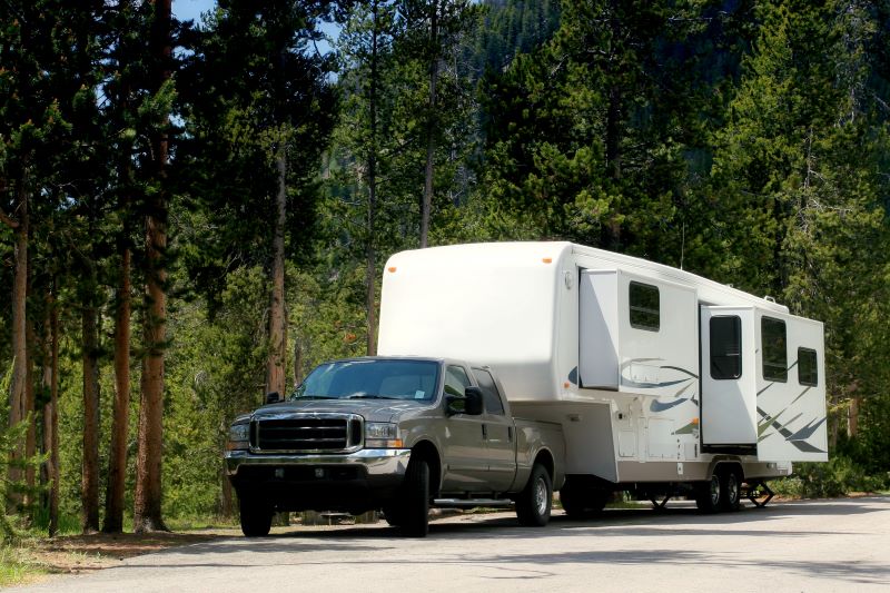 Falling off the roof of a camper trailer is an “auto accident,” court rules Image