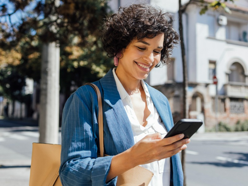 Sales Column: Clients ignoring your emails? Try texting Image