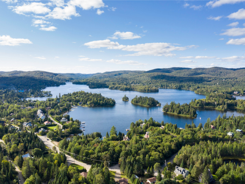 1,000 homes evacuated in Quebec’s Laurentians region over fears dike could burst Image