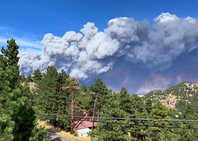 First Nations in northern Manitoba send residents south due to wildfire smoke Image