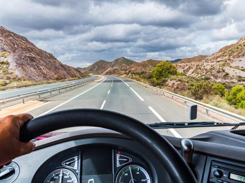 Why brokers must ensure accurate commercial truck fleet reporting Image