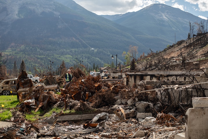 Jasper wildfire, flooding, hail among top weather events of 2024: Environment Canada Image