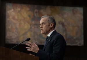 Carney keeping emissions cap on oil and gas, but focusing on investing in green tech Image