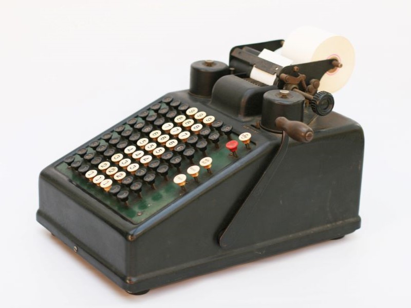 adding machine alternate text for this image