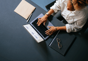 What factors drive commercial property insurance costs? Image