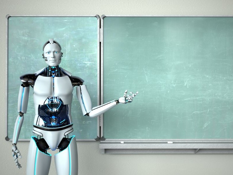 Robot teacher at the blackboard