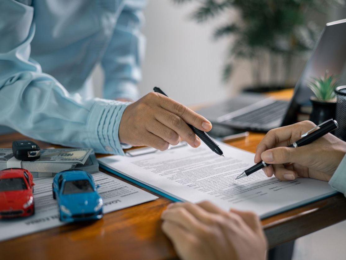 Discussing the terms of an auto insurance contract