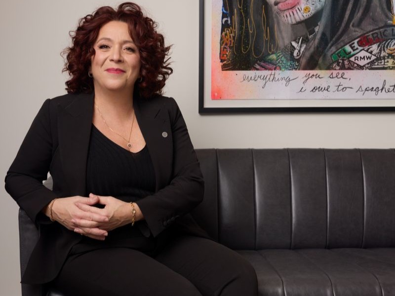 20251002 Lisa Giannone Portrait 1 – High Res alternate text for this image