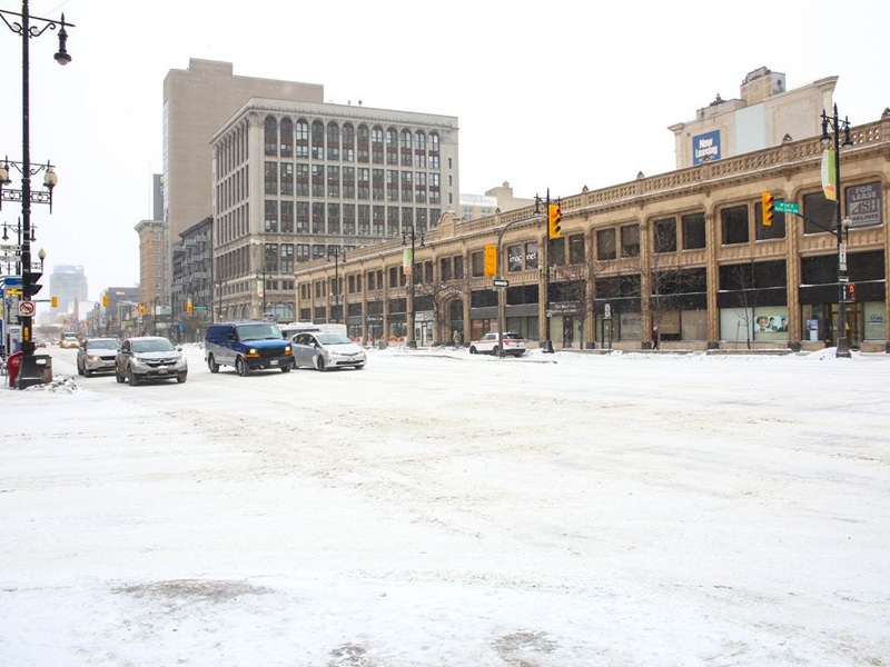 Traffic on a snowy street in Winnipeg